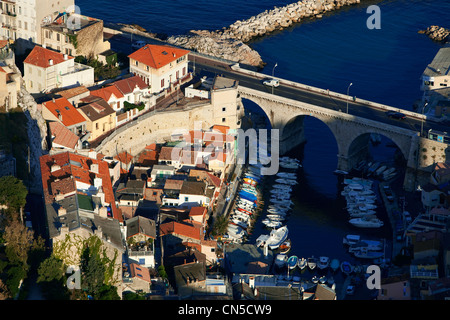 France, Bouches du Rhône, Marseille, 7ème arrondissement, le Vallon des Auffes (vue aérienne) Banque D'Images