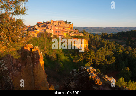 La France, Vaucluse, Roussillon, Parc Naturel Régional du Luberon (Parc Naturel Régional du Luberon), intitulée Les Plus Beaux Banque D'Images