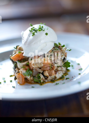 France, Paris, fonction : 25 bistrots parisiens, le général tour de boissons Banque D'Images