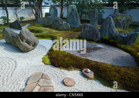 Mirei Shigemori Résidence est une maison de ville traditionnelle datant du milieu de la période Edo avec un jardin attenant et de thé. Banque D'Images