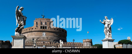 Italie Rome Mausolée d'Hadrien Castel Sant Angelo di Notte Banque D'Images