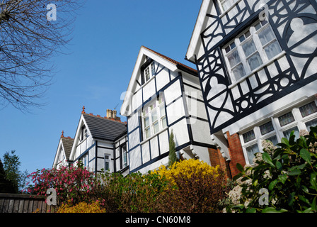 Mock Tudor maisons dans Muswell Hill Road, Muswell Hill, London, UK Banque D'Images