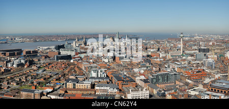 Vue panoramique sur le centre-ville de Liverpool skyline Banque D'Images