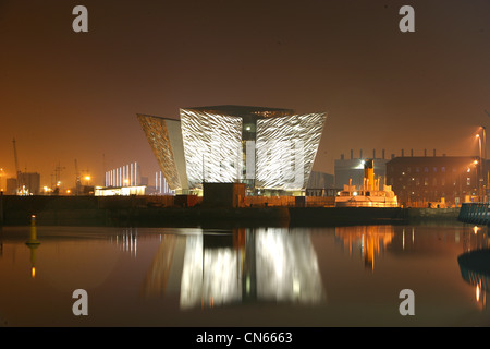 Centre DE NUIT EXPERINCE TITANIC, BELFAST, IRLANDE DU NORD, Royaume-Uni, Royaume-Uni, Irlande, Visitor Centre, Belfast Banque D'Images