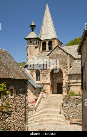 L'église Saint Fleuret d'Estaing Aveyron Occitaine France Banque D'Images