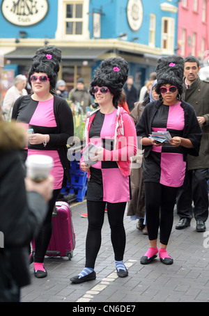 Les foules affluent vers la ville de Brighton et Hove Food and Drink Festival UK Banque D'Images