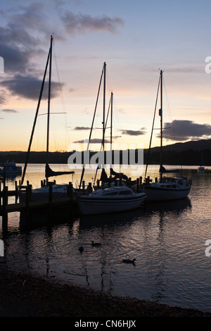 Coucher du soleil sur le lac Windermere Banque D'Images