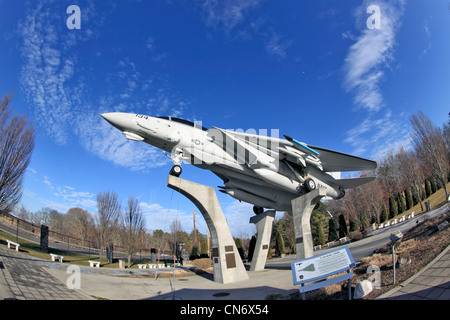 Grummna F-14 Tomcat Navy Fighter jet sur l'affichage à Grumman Memorial Park Calverton Long Island NY Banque D'Images