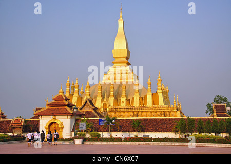 Gold-couverts de stupa bouddhiste Pha That Luang, Ban Nongbone, Vientiane, Vientiane, Laos Préfecture Banque D'Images