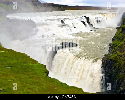 Grande cascade de Gullfoss rapide vue en Islande Banque D'Images