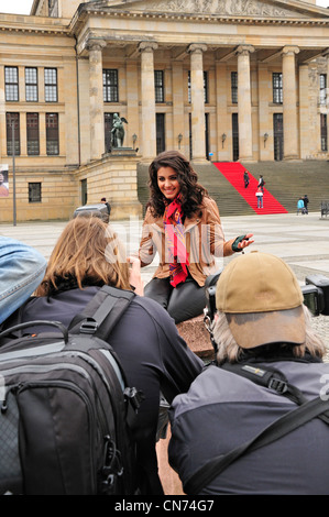 Katie Melua (singer/songwriter) dans la Gendarmenmarkt, Berlin, Allemagne, 5 avril 2012, la diffusion d'un concert il y a plus tard dans l'année Banque D'Images