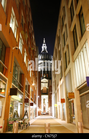 La Cathédrale St Paul situe au haut de Ludgate Hill dans la ville de Londres Banque D'Images