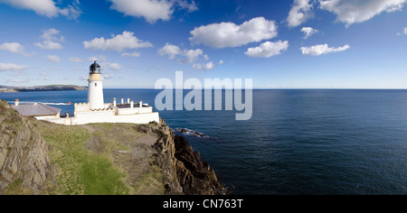 Douglas phare sur l'île de Man avec sur la mer jour ensoleillé Banque D'Images