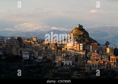 Centuripe dans la province d'Enna, Sicile, Italie Banque D'Images