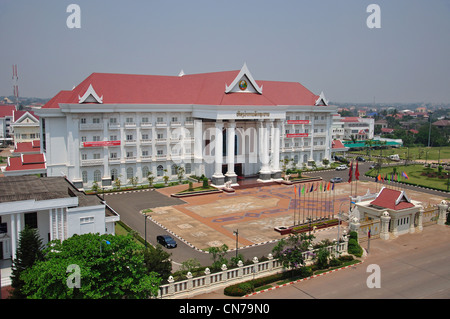 Les bureaux gouvernementaux de haut de porte Patuxai (monument aux morts), Thannon Lanxing, Vientiane, Vientiane, Laos Préfecture Banque D'Images