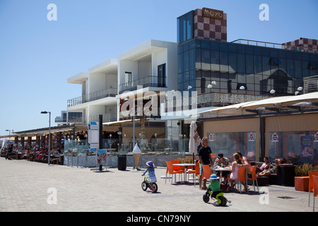 Promenade de restaurants dans Big Bay - Madison - Cape Town Banque D'Images