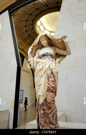 France, Paris, le Musée d'Orsay, La Nature se devoilant devant la Science (Dévoilement de la nature elle-même à la science) 1899 par Ernest Banque D'Images