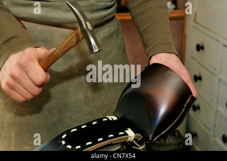 La France, Haut Rhin, Muhlbach, faisceau bouilloire Jean Claude Mann, collier de fabrication, cymbalettes le joint de la cloche est aplatie Banque D'Images