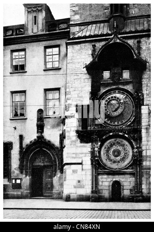 D'abord publié 1917 Horloge Astronomique de Prague Old Town Hall 1410 ANNONCE Banque D'Images