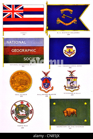 D'abord publié 1917 Drapeaux Drapeau Hawaii Standard Columbia District National Geographic Society Canal de Panama Banque D'Images