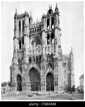 D'abord publié 1915 Cathédrale de Notre Dame d'Amiens, France Banque D'Images