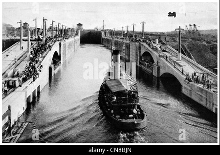 D'abord publié 1913 sep 26 écluses de Gatun Canal de Panama premier bateau d'entrer le nom du remorqueur gatun Banque D'Images