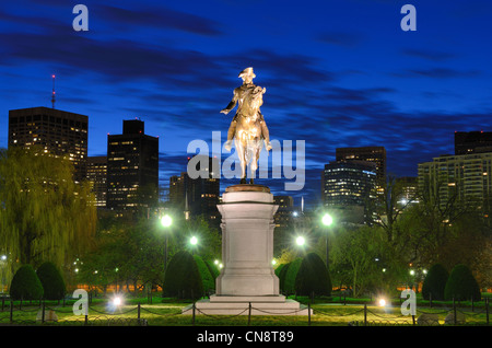 Statue équestre de George Washington au Jardin Public, à Boston, Massachusetts. Banque D'Images