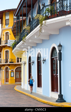 Panama, Panama City, ville historique classée au Patrimoine Mondial de l'UNESCO, Vieille Ville, Quartier San Felipe, façade colorée d' Banque D'Images