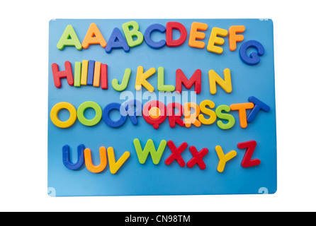 Aimants lettre gros plan sur fond blanc Banque D'Images