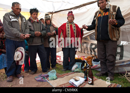 Le Pérou, Cuzco province, Huasao, classé village touristique mystique, les shamans (curanderos), offres de cérémonie dédiée à Banque D'Images