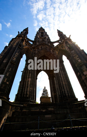 Le Scott monument à Edimbourg en Ecosse. Banque D'Images