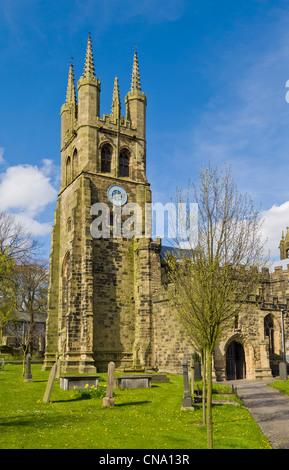 L'église de St Jean Baptiste à Tideswell to connu comme la Cathédrale du Peak Derbyshire Peak District Angleterre GO UK UE Banque D'Images