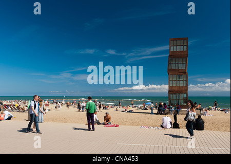 Espagne, Catalogne, Barcelone, l'Estel Ferit (les blessés Shooting Star), l'art de l'installation de Rebecca Horn le long de la plage de Barceloneta Banque D'Images