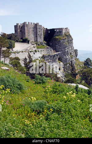 Le château normand de Vénus à Erice, Sicile, Italie Banque D'Images