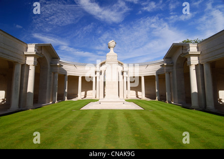 La France, Pas de Calais, Arras, le cimetière militaire du faubourg d'Amiens, Arras Flying Services Mémorial des 990 pilotes et Banque D'Images