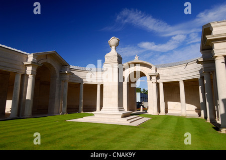 La France, Pas de Calais, Arras, le cimetière militaire du faubourg d'Amiens, Arras Flying Services Mémorial des 990 pilotes et Banque D'Images