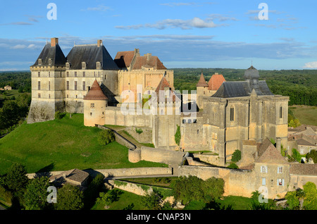 France, dordogne, Périgord pourpre, le château de Biron (vue aérienne) Banque D'Images