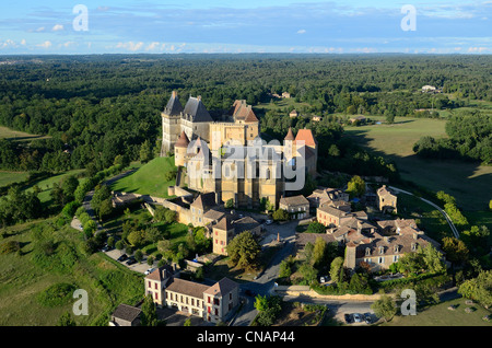 France, dordogne, Périgord pourpre, le château de Biron (vue aérienne) Banque D'Images