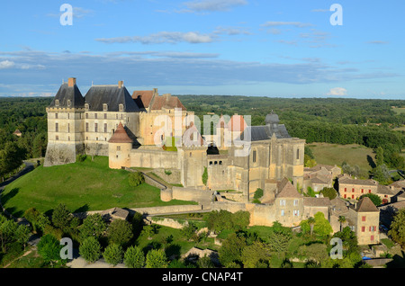 France, dordogne, Périgord pourpre, le château de Biron (vue aérienne) Banque D'Images