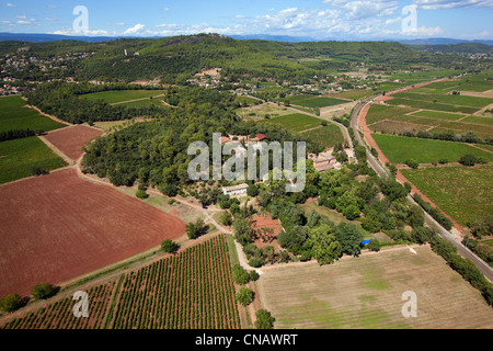 La France, Var, Taradeau, Chateau de Saint Martin, AOC Côtes de Provence (vue aérienne) Banque D'Images