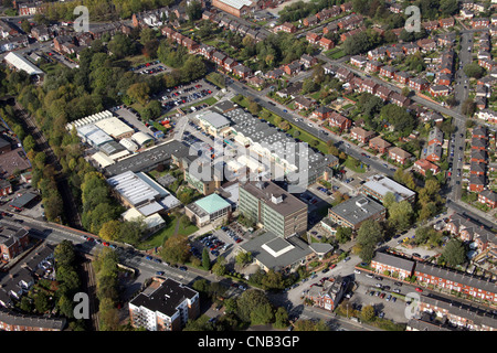 Vue aérienne du Tameside College, Ashton, sous Lyne, Grand Manchester Banque D'Images