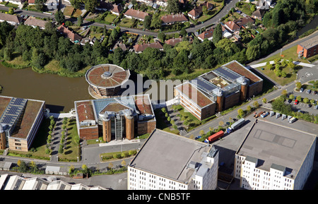 Vue aérienne du bâtiment Exchange, de la Business School et du centre de ressources pédagogiques de Djanogly sur le campus Jubilee, Université de Nottingham Banque D'Images