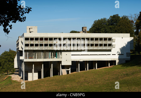 France, Rhône, Eveux sur Abresle, Sainte Marie de la Tourette couvent construit par Le Corbusier en 1953 Banque D'Images