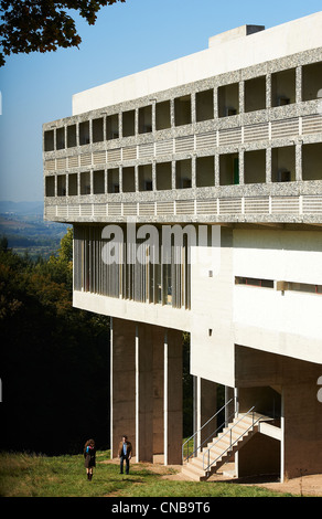 France, Rhône, Eveux sur Abresle, Sainte Marie de la Tourette couvent construit par Le Corbusier en 1953 Banque D'Images