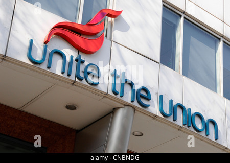 Unite Union Européenne signent et logo rouge au-dessus des bureaux à Holborn Londres Angleterre Royaume-uni Banque D'Images