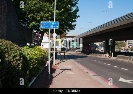 Staples Corner, Edgware Road A5, Londres. Banque D'Images