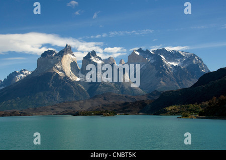 Lago Pehoe avec Cuernos del Paine Parc National Torres del Paine Patagonie Chili Banque D'Images