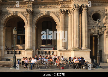 France, Paris, Musée du Louvre, Le Café Marly Terrasse Banque D'Images