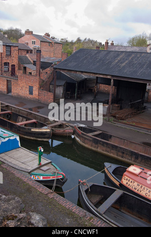 La scène du Canal, prises sur le Black Country Museum, Dudley, West Midlands, Royaume-Uni Banque D'Images