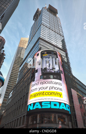 Bâtiment NASDAQ MarketSite à Times Square à Manhattan, New York. Banque D'Images